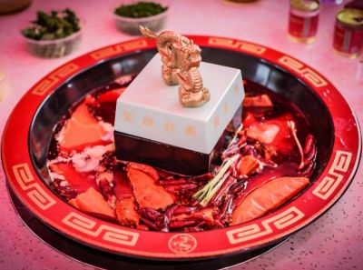 玉璽鍋里燙火鍋是種什么體驗(yàn)？朝天門火鍋告訴你！