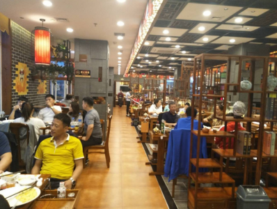 朝天門火鍋裝修如何？專業(yè)的營建部為你定制方案！