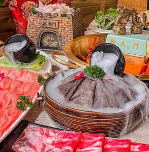 火鍋店變身潮人集結(jié)地，朝天門火鍋是如何做到的？