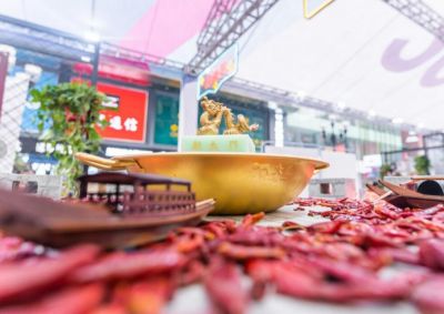 火鍋店沒錢做廣告？不妨試試免費(fèi)“廣告位”！