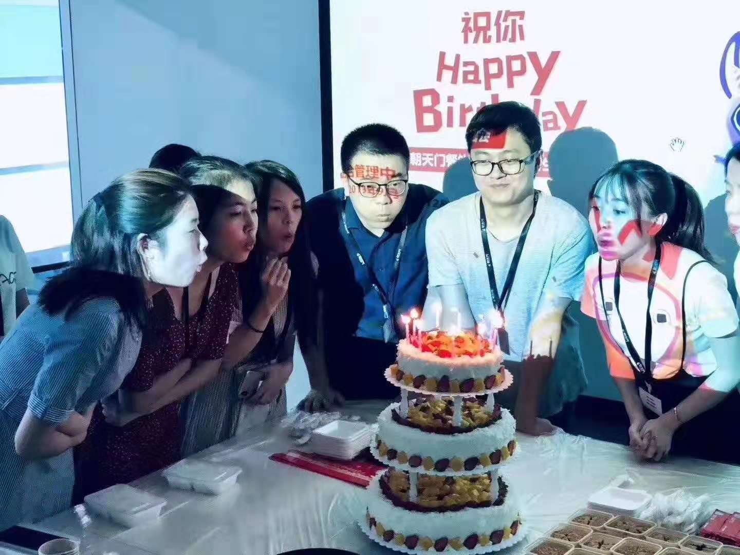 九月生日會(huì)遇上中秋宴，雙倍關(guān)懷雙倍幸福！