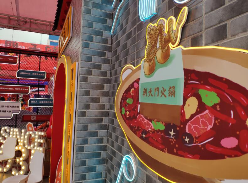 開一家重慶火鍋店該如何選擇餐桌？