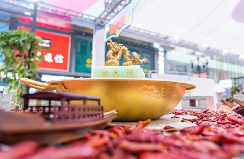 特色火鍋店的裝修應(yīng)遵循哪些原理？