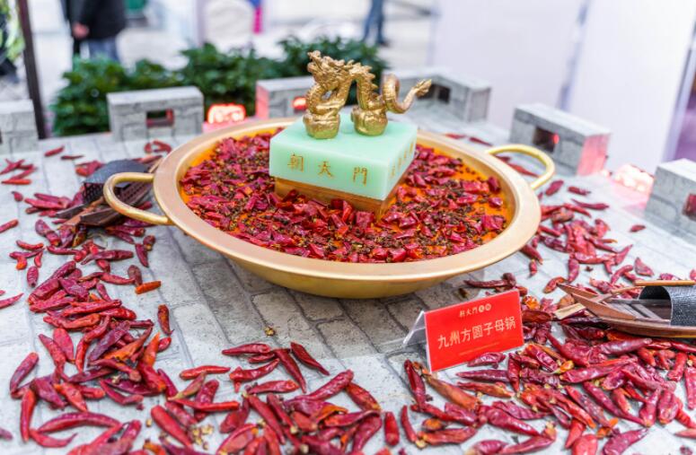 臺(tái)灣開(kāi)火鍋加盟店能不能賺到錢(qián)？