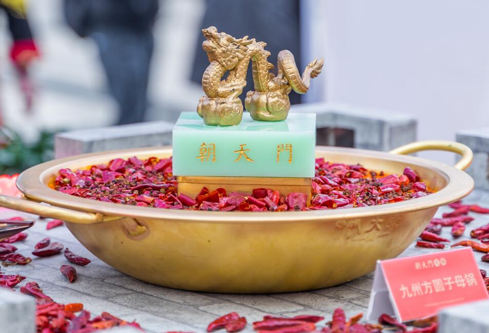 閬中開火鍋加盟店好嗎？當(dāng)?shù)叵M(fèi)水平如何？