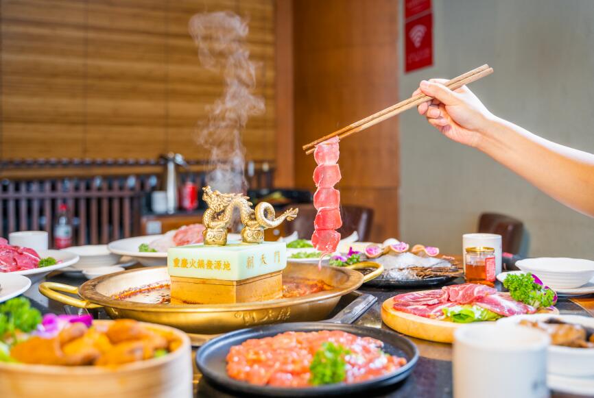 潮州開(kāi)火鍋加盟店，前期如何宣傳造勢(shì)？