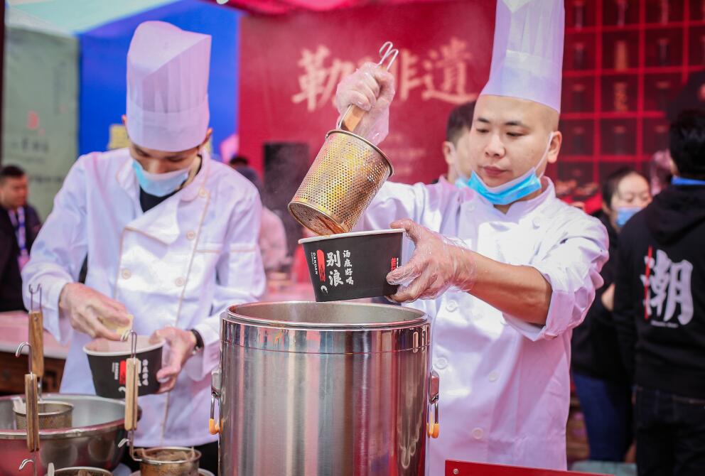 如何讓出色的服務(wù)為你的火鍋店加分？