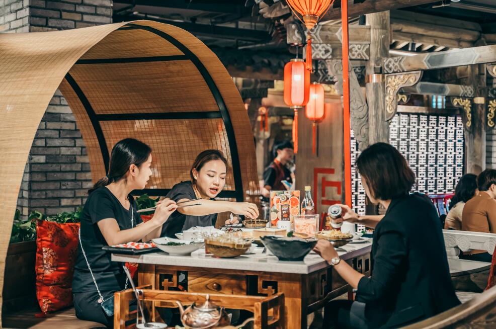 天門開火鍋加盟店，如何節(jié)省投資成本？