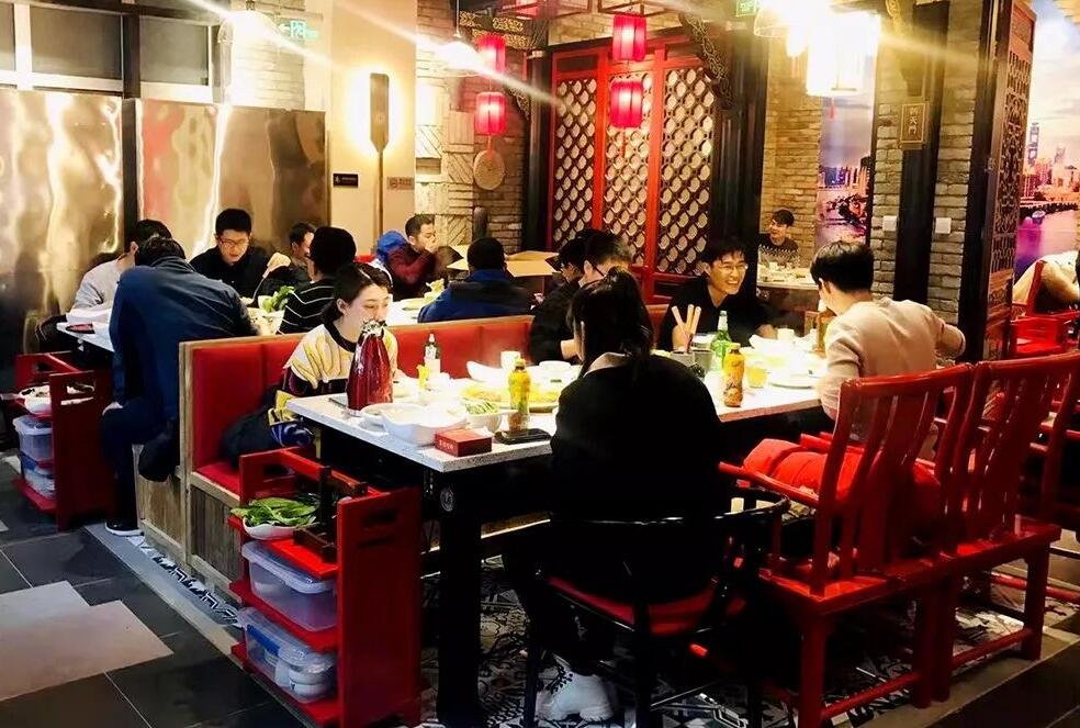 三亞開火鍋加盟店如何裝修設(shè)計？