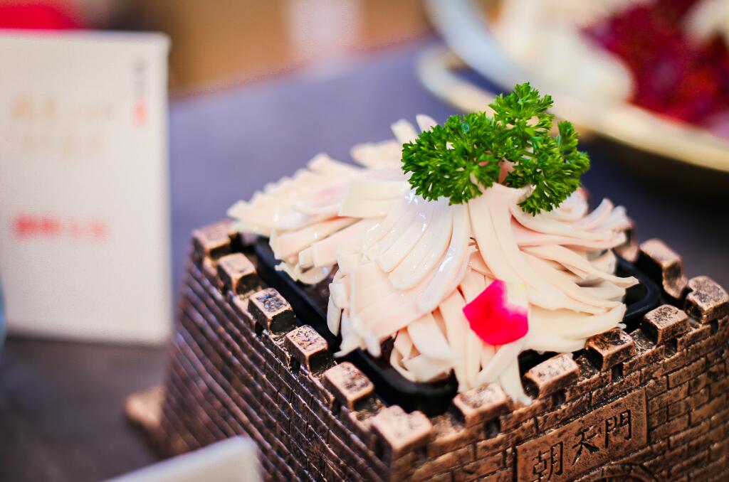 遵化開火鍋加盟店，要遵循哪些市場規(guī)律？