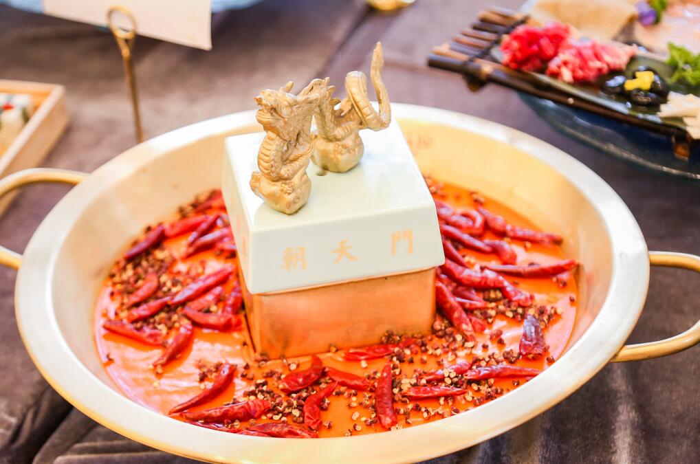 沙河開火鍋加盟店，如何有規(guī)劃地漲價(jià)？