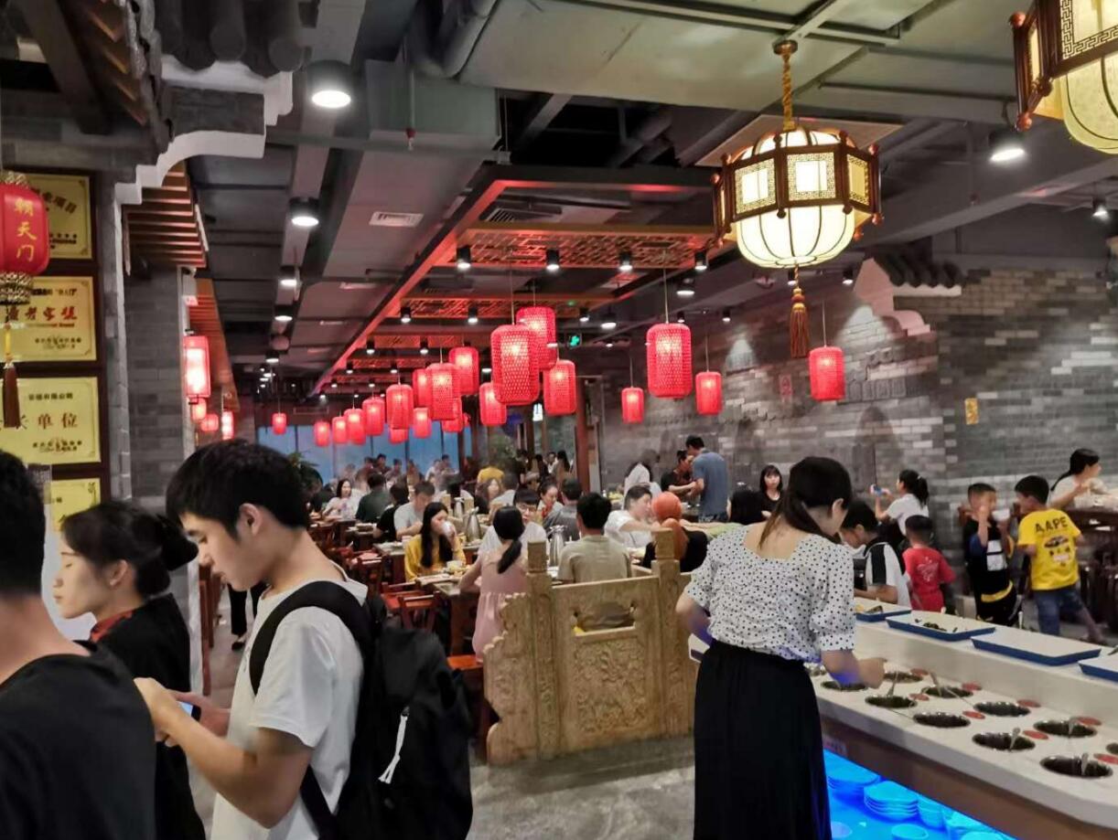臨汾開火鍋加盟店，遇到同行搶生意怎么辦？