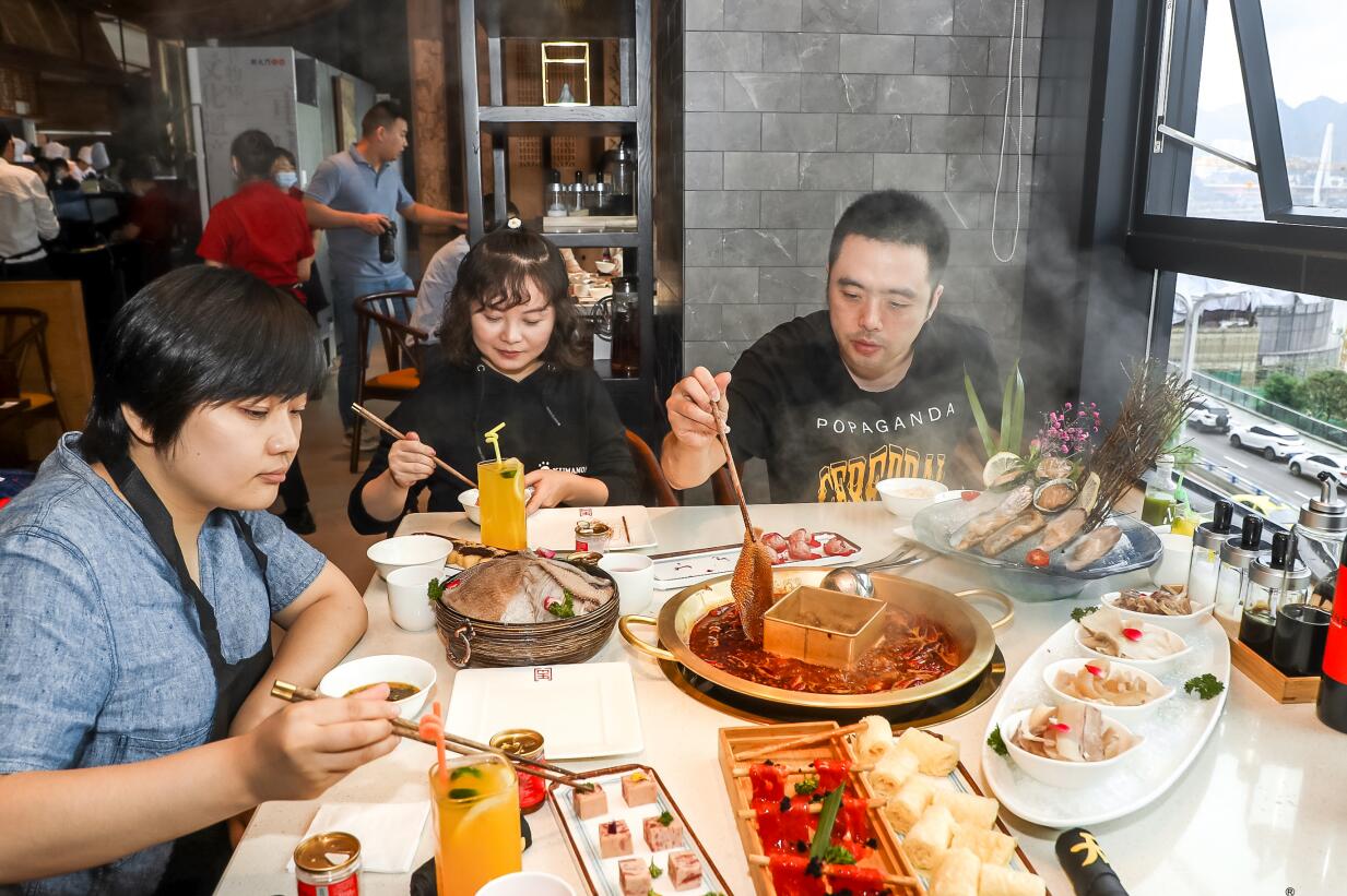 火鍋店明明生意很好，為什么利潤卻很低？