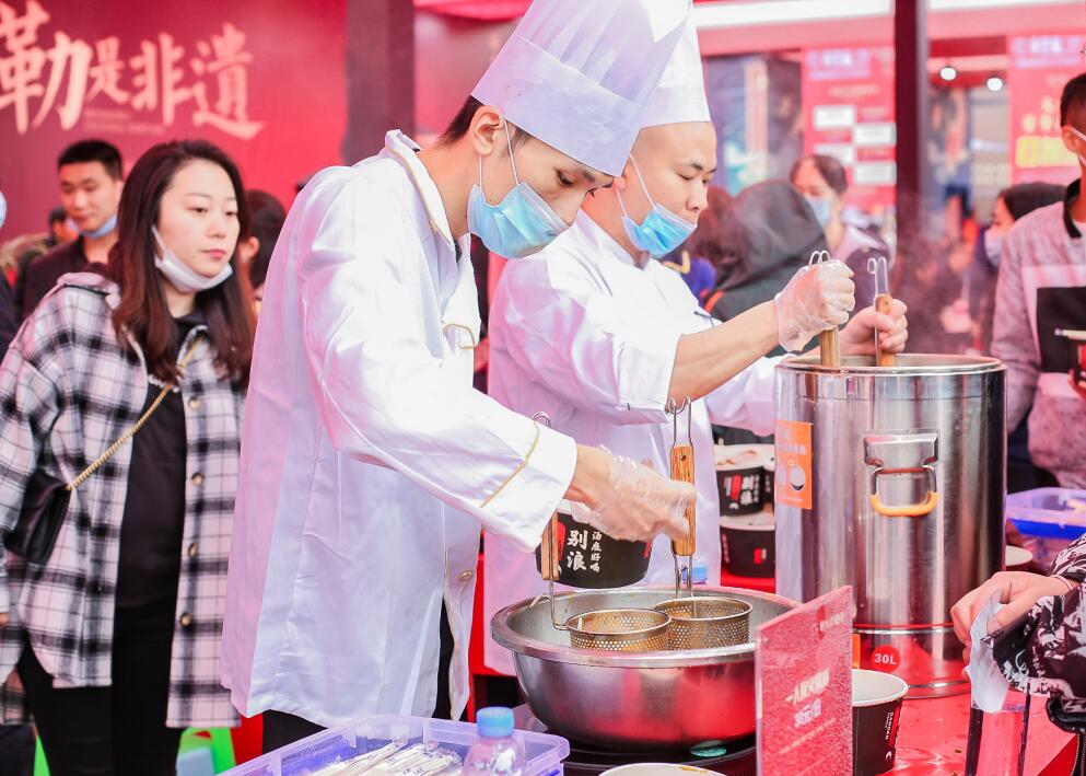莊河開火鍋加盟店，可以這樣抓住顧客心思！