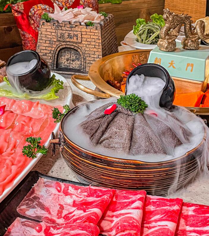朝天門火鍋?zhàn)哌M(jìn)迪拜，為海外游子送上地道中國味！