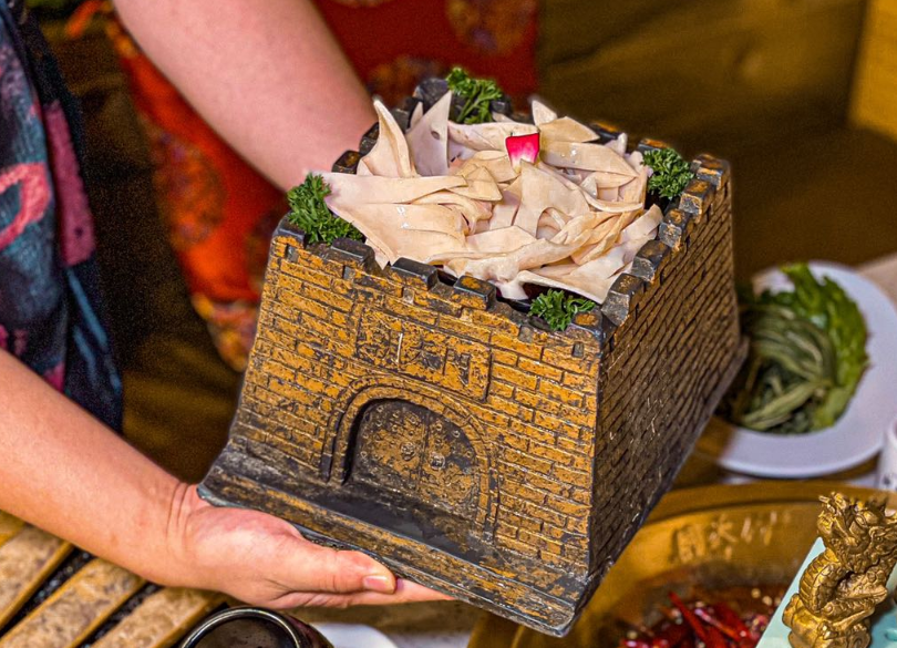 朝天門(mén)火鍋是重慶比較老的火鍋品牌嗎？