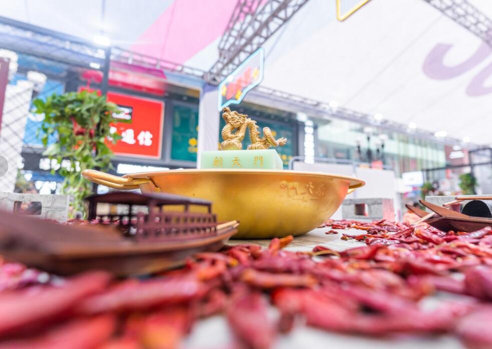 火鍋店沒錢做廣告？不妨試試免費“廣告位”！