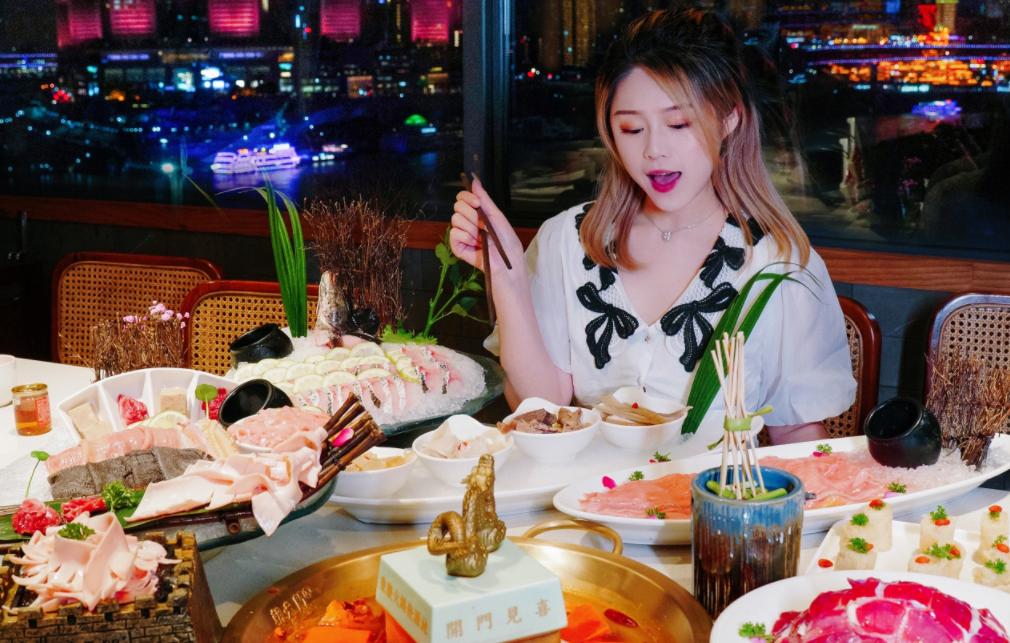 未來的火鍋店消費(fèi)主力，竟是“她”？