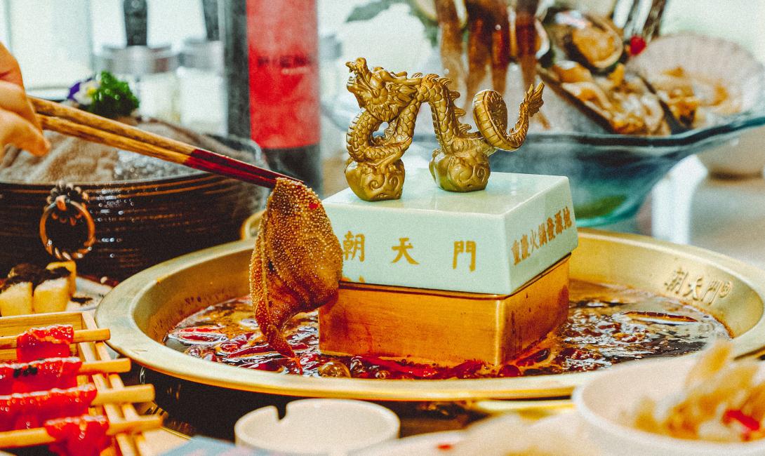 火鍋店熬制地溝油被罰巨款！餐飲食安時(shí)刻謹(jǐn)記！