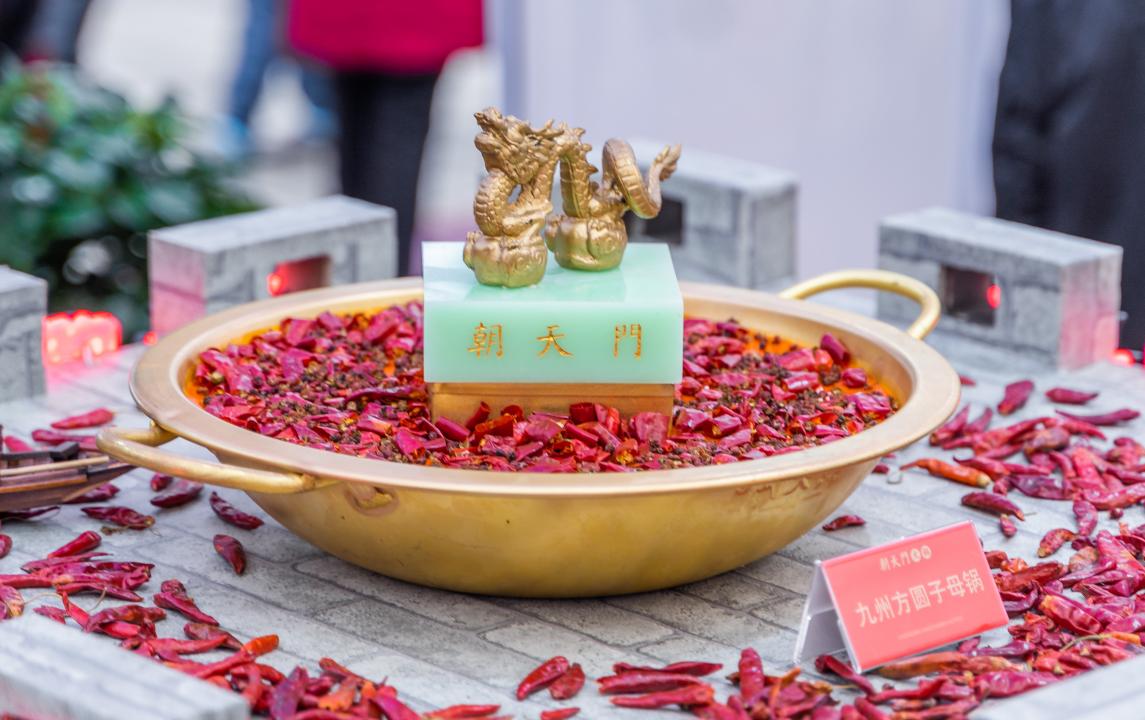 長江索道旅游打卡攻略，體驗飛躍長江，品嘗重慶火鍋！