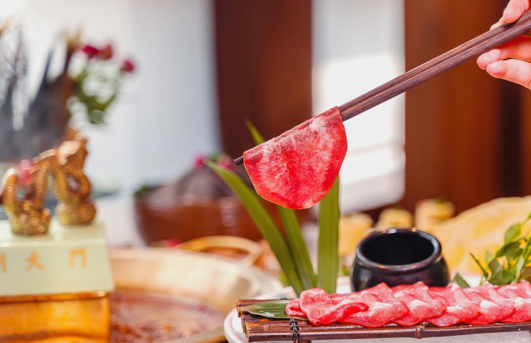 冬吃蘿卜，火鍋必點(diǎn)，冬天多吃白色素菜！