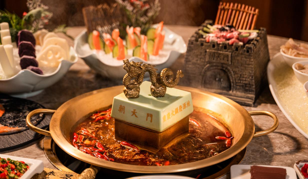 既是火鍋菜品，又是小吃，鹵雞爪為什么這么受歡迎？