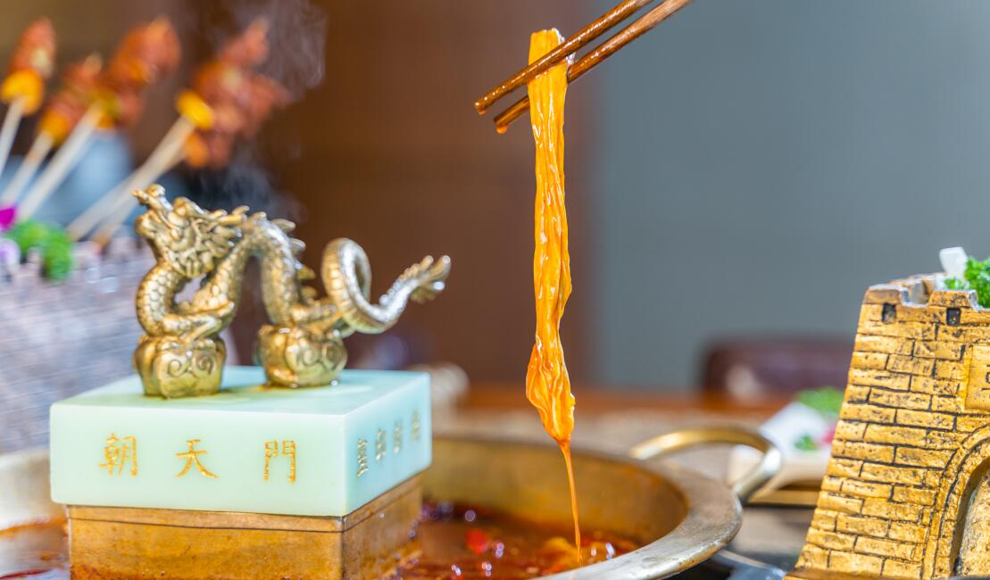 火鍋店餐具怎么選？三個(gè)方面，選出高性?xún)r(jià)比特色餐具！
