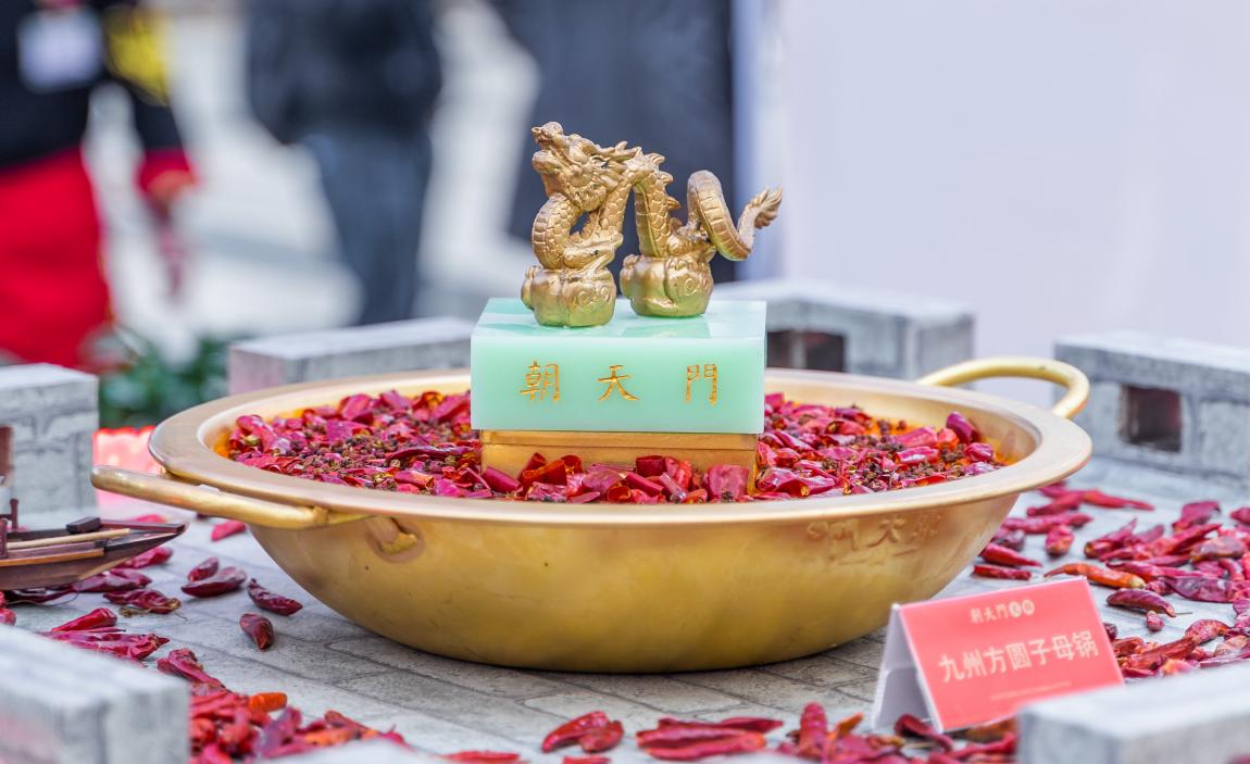 開(kāi)一家火鍋店，加盟與自創(chuàng)，誰(shuí)更適合？