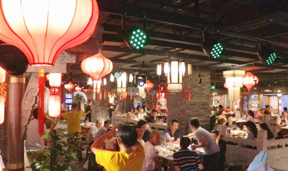 重慶火鍋加盟店，秋冬推薦菜品，生意全靠它！